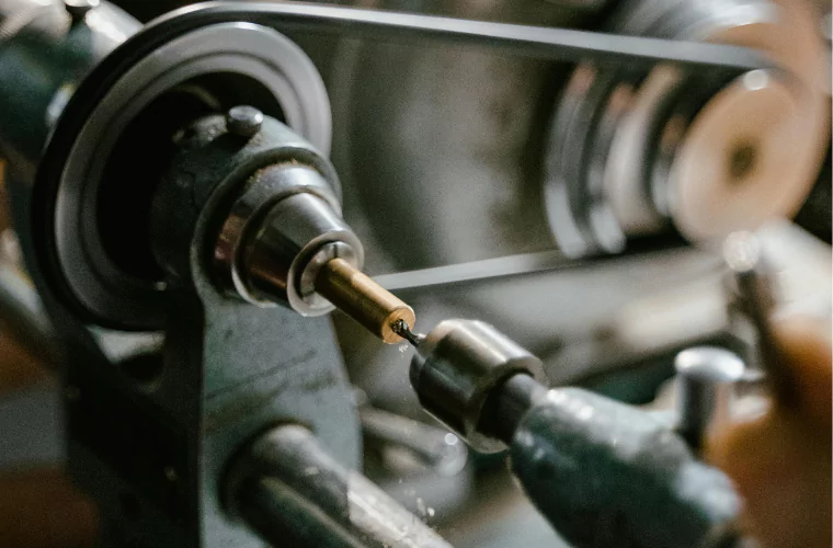 Micro hole Machine